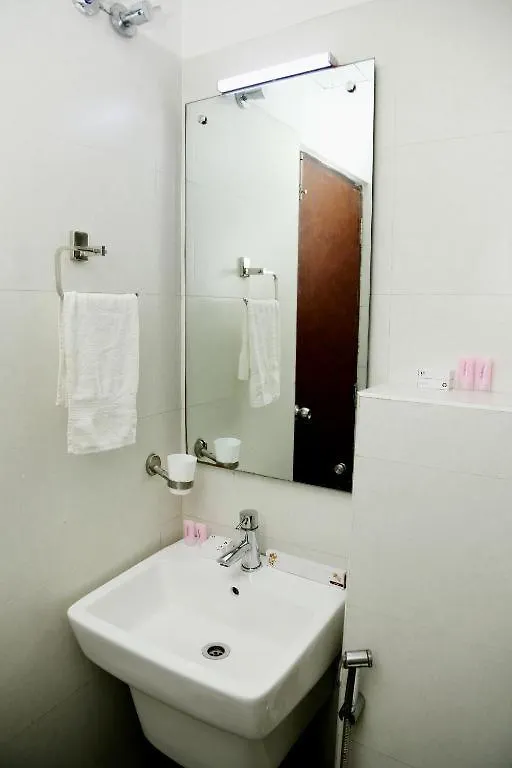 Royal Plaza Glitz Inn 科泽科德 3*,  印度